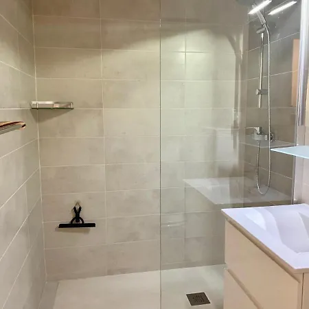 Le Sao Paulo - Appart P2 Cabine Climatise -piscine -proche Plage Apartmán *